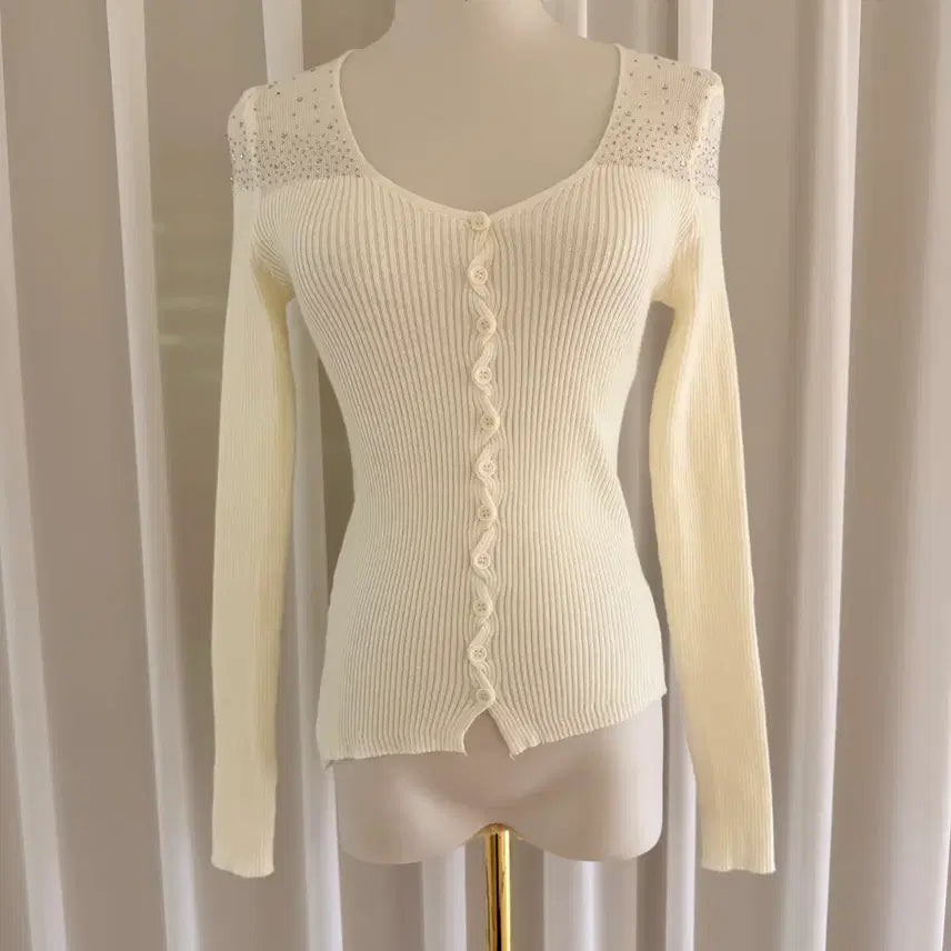 [BUNJANG] Ivory Cubic Embellished Knit Cardigan / 새상품) 아이보리 큐빅 장식 니트 가디건 수입의류