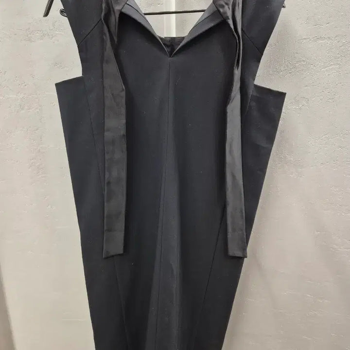 [BUNJANG] STEFANEL Black Pleated Dress / STEFANEL 블랙 플리츠 원피스 85
