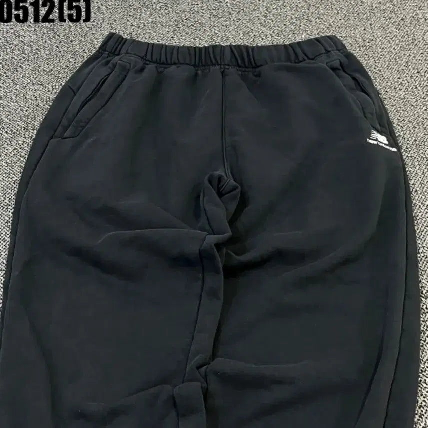 [BUNJANG] New Balance Black Training Jogger Pants / 뉴발란스 블랙 트레이닝 조거팬츠