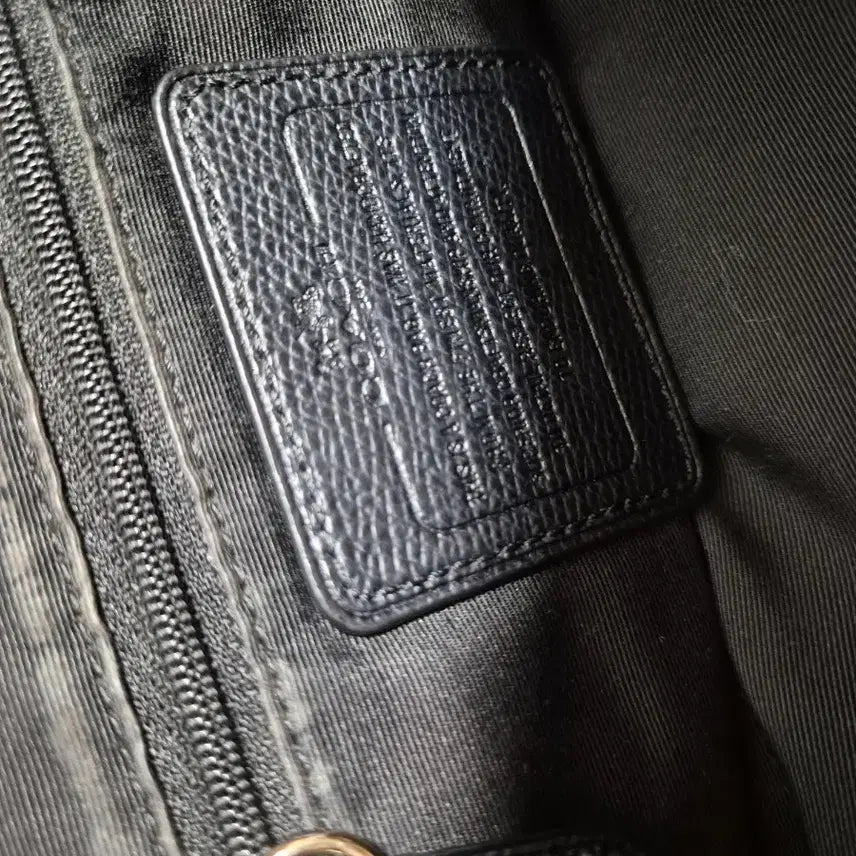 [BUNJANG] Coach Leather Shoulder Bag / 코치
