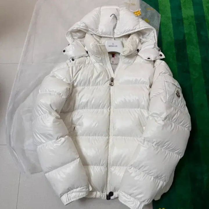 [BUNJANG] Moncler Maya Padded Jacket White Size 3 / 몽클레어 남성 마야 패딩 화이트 3사이즈 파격 급처