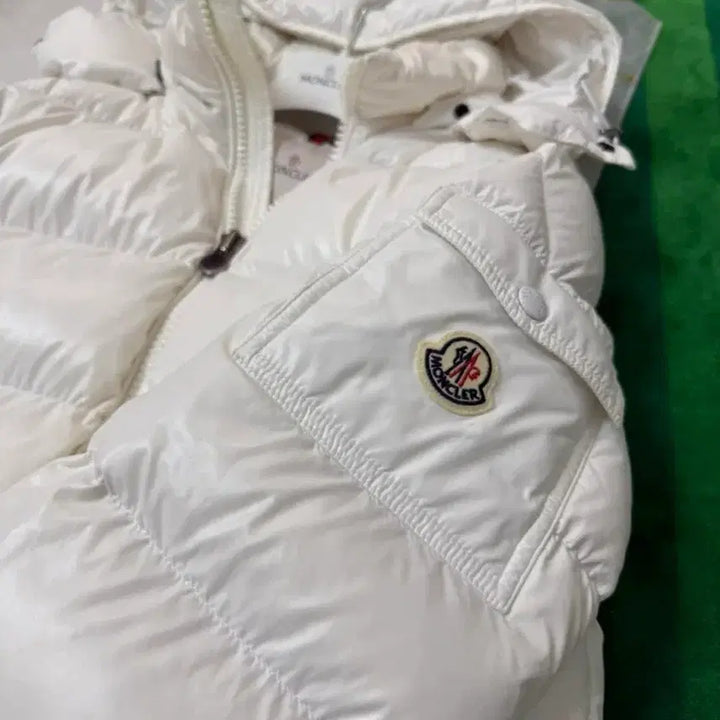 [BUNJANG] Moncler Maya Padded Jacket White Size 3 / 몽클레어 남성 마야 패딩 화이트 3사이즈 파격 급처