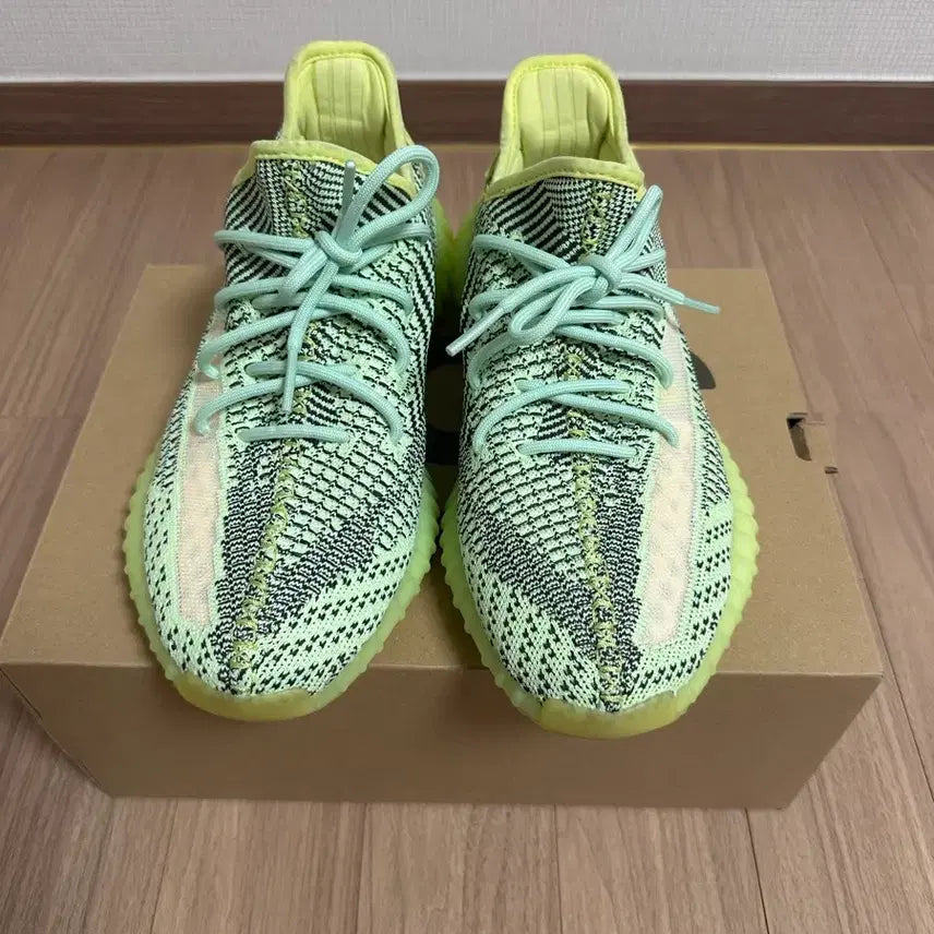 [BUNJANG] Adidas Yeezy Boost 350 V2 Yeezreel Non-Reflective 285 / 아디다스 이지 부스트 350 V2 이즈릴 논리플렉티브 285 28.5
