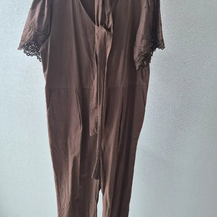 [BUNJANG] LAP Brown Lace Short-Sleeve Jumpsuit / LAP 브라운 레이스 반팔 점프수트