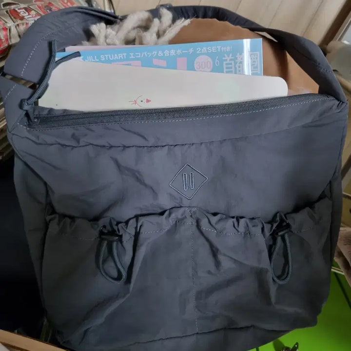 [BUNJANG] SPAO Lightweight Hobo Bag Dark Grey / 경량 호보백 다크그레이