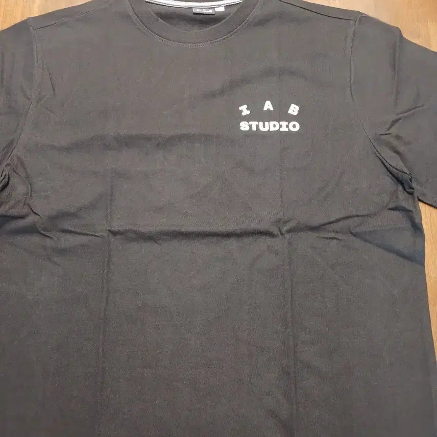 [BUNJANG] IAB Studio Black Short Sleeve T-Shirt / IAB 스튜디오 블랙 반팔 티셔츠