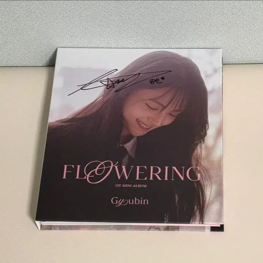 [BUNJANG] Gyubin 1st Album Signed CD / 싱어송라이터 규빈 gyubin 친필 싸인 1집 (비매앨범) 판매
