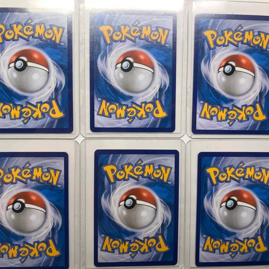 [BUNJANG] 25th Anniversary Pikachu Pokemon Card Collection (Includes Pikachu VMAX) / 25주년 포켓몬카드 피카츄모음(기본 피카츄vmax포함)