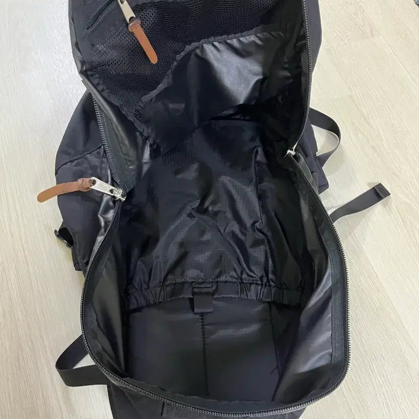 [BUNJANG] Gregory Day and Half Backpack Black / 그레고리 데이앤하프 블랙