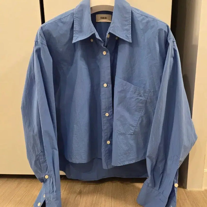 [BUNJANG] Pebble M Blue Crop Shirt Free Size / 페블엠 블루 크롭셔츠 프리사이즈
