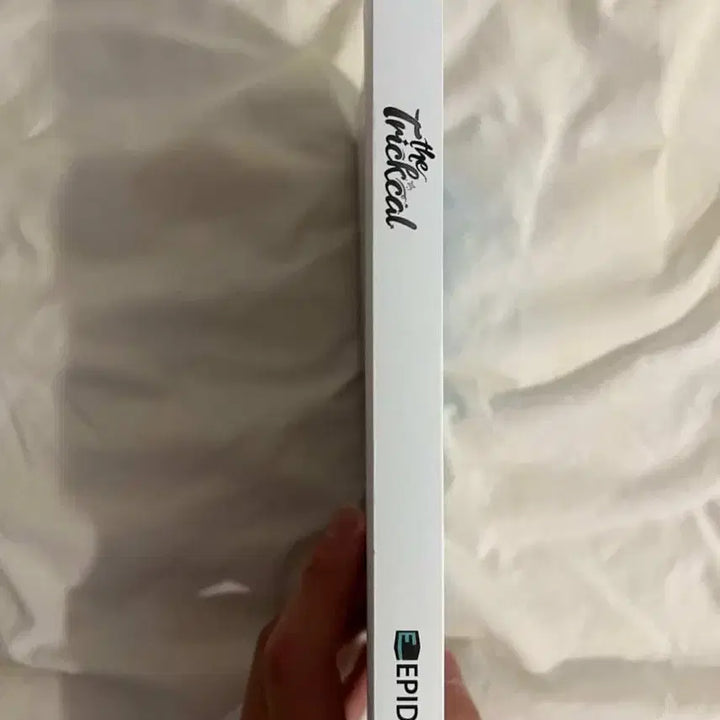 [BUNJANG] The Trickle Book 2nd Edition / 더 트릭컬 책 2쇄 판매합니다