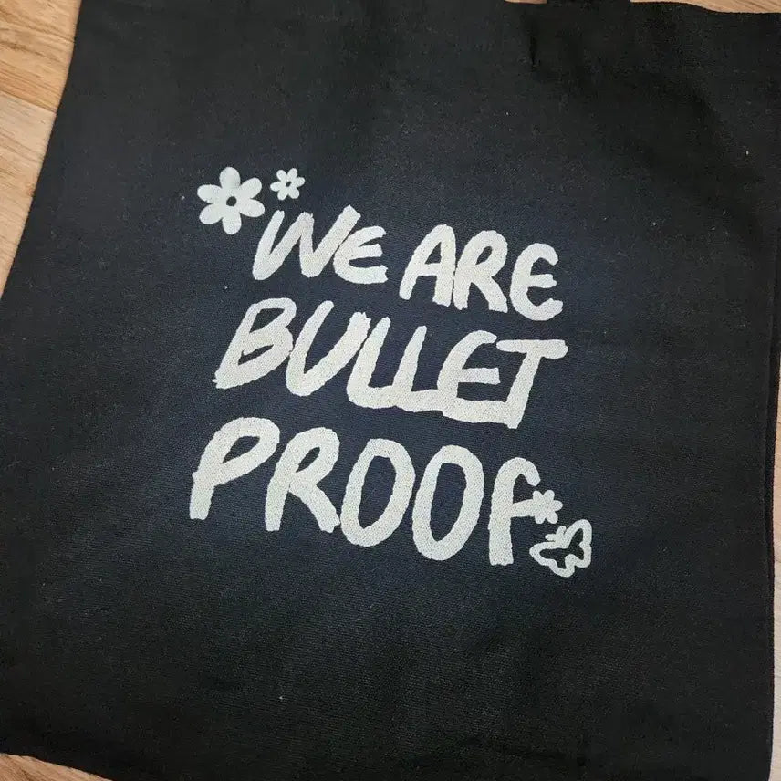 [BUNJANG] BTS We Are Bulletproof Black Tote Bag / 방탄소년단 We are bulletproof 검정색 토트백