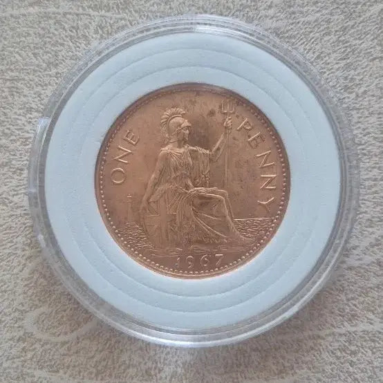 [BUNJANG] Queen Elizabeth II Coin - Unused Condition / 엘리자베스 2세 주화 코인 미사용