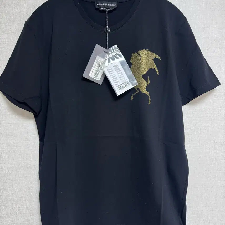 [BUNJANG] Alexander McQueen Pegasus Embroidery Short Sleeve T-Shirt Black / Alexander McQueen 페가수스 자수 반팔 티셔츠 M 새상품