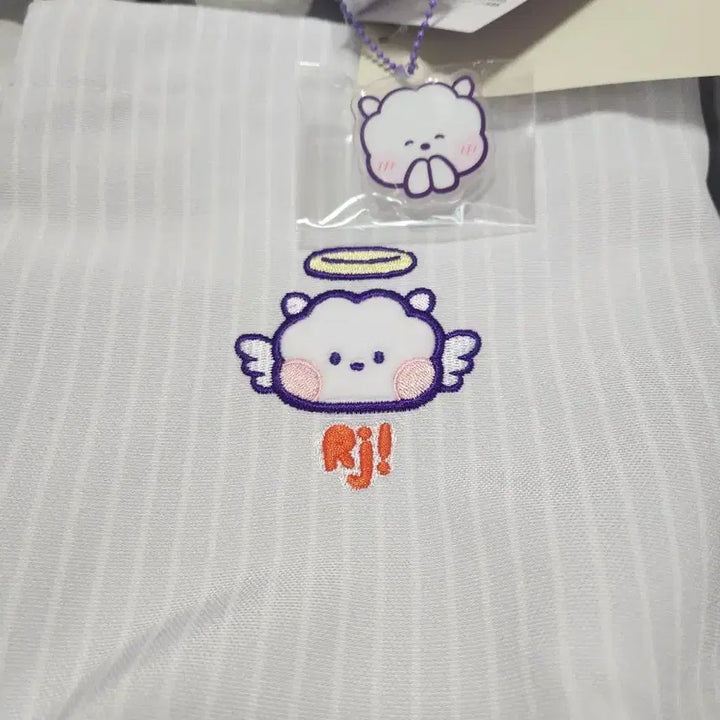 [BUNJANG] BT21 RJ Eco Bag + Keyring Set / BT21 RJ 에코백 + 키링 세트