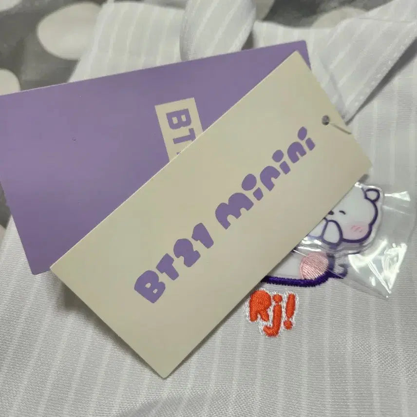 [BUNJANG] BT21 RJ Eco Bag + Keyring Set / BT21 RJ 에코백 + 키링 세트