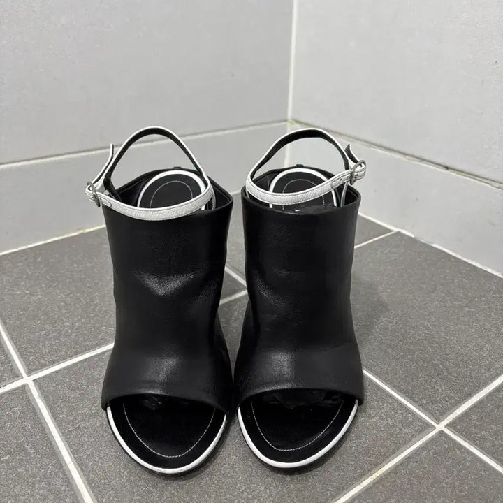 [BUNJANG] Balenciaga Leather Heels / 정품) 발렌시아가 힐