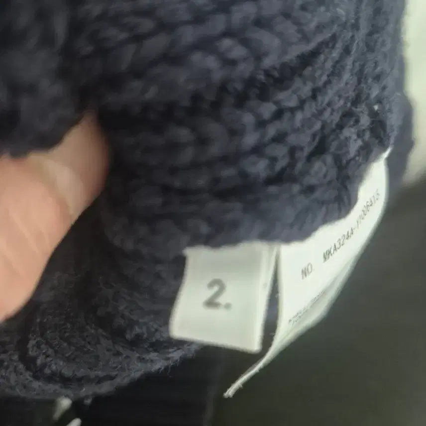 [BUNJANG] Thom Browne Aran Cable Knit Navy Size 2 / 톰브라운 아란케이블 니트