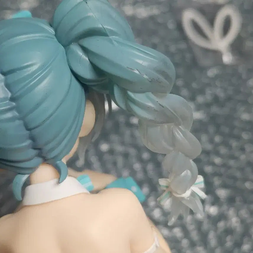 [BUNJANG] Vocaloid Hatsune Miku Rurudo White Bunny Figure / 보컬로이드 하츠네 미쿠 루루도 화이트 바니 피규어 팝니다!