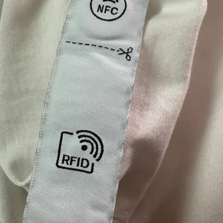 [BUNJANG] Stone Island White T-Shirt / [L] 스톤아일랜드 흰색 반팔