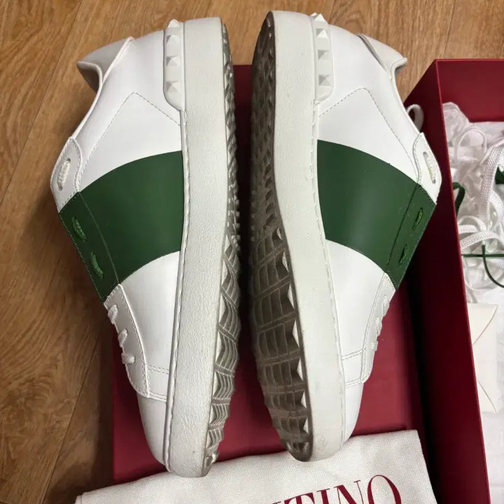 [BUNJANG] Valentino Sneakers Dark Green / 발렌티노 스니커즈 판매합니다