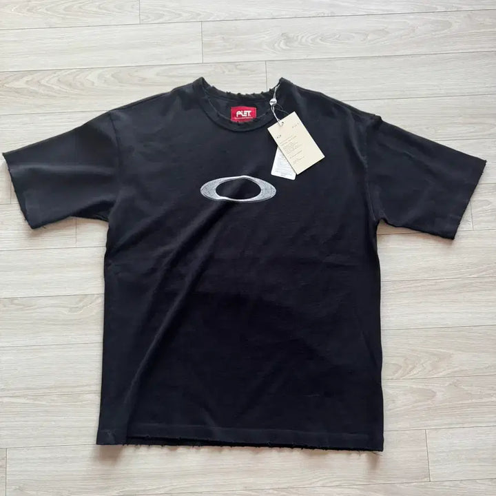 [BUNJANG] Oakley x Piet Dog Tag Printing T-Shirt (L) / 오클리 x 피에트 도그태그 프린팅  티 L (새상품)