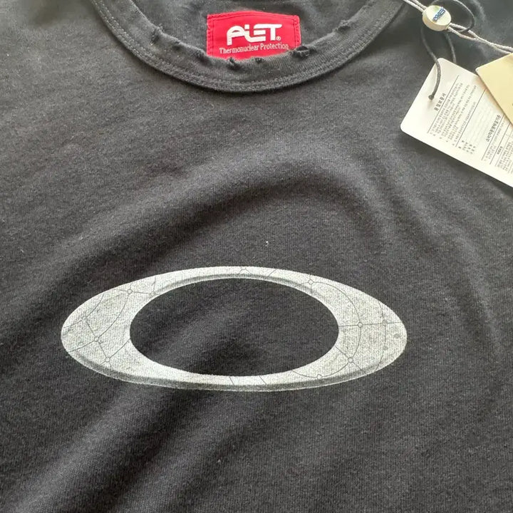 [BUNJANG] Oakley x Piet Dog Tag Printing T-Shirt (L) / 오클리 x 피에트 도그태그 프린팅  티 L (새상품)