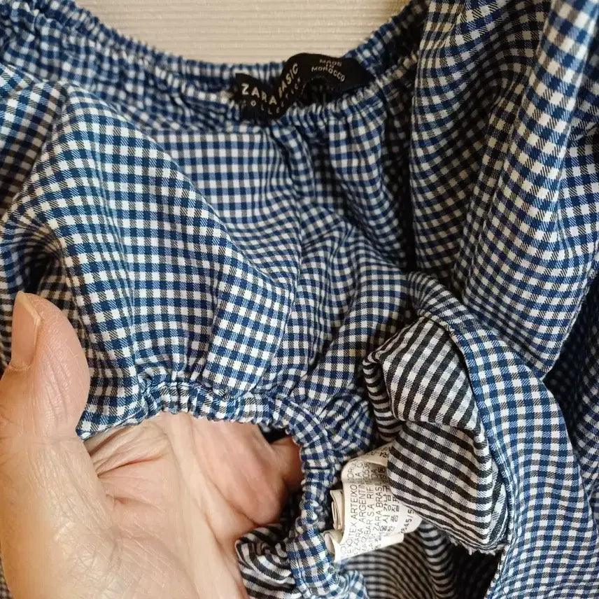 [BUNJANG] Zara Basic Gingham Check Off-Shoulder Blouse / 자라베이직 깅엄체크 오프숄더 블라우스 판매합니다