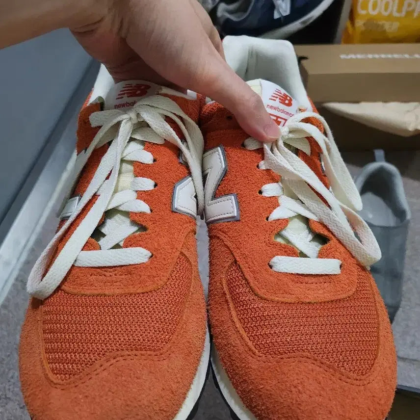 [BUNJANG] New Balance 574 Size? College Pack Orange Sneakers (275) / [275] 뉴발란스 size? 풀박스 컬리지팩 오렌지 팝니다