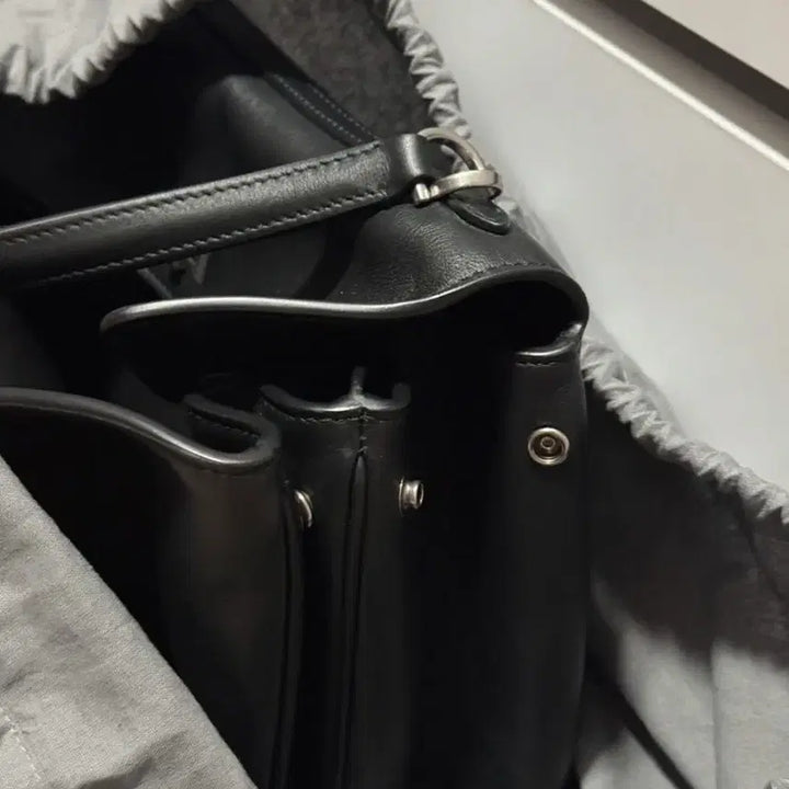 [BUNJANG] Black Medium Size Versatile Bag / 여성가방 블랙 미듐사이즈