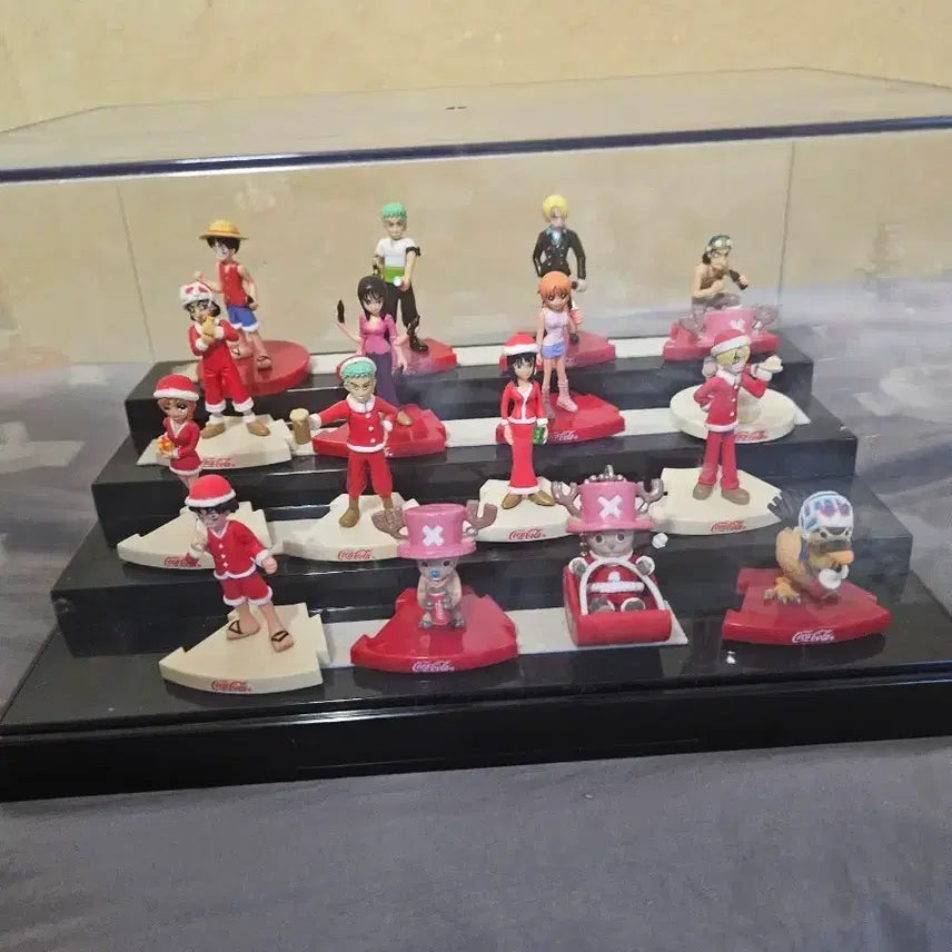 [BUNJANG] One Piece x Coca-Cola Collaboration Mini Figure Set (16 Types, Case Included) / 원피스 코카콜라 콜라보 미니 피규어 세트 16종(케이스포함)