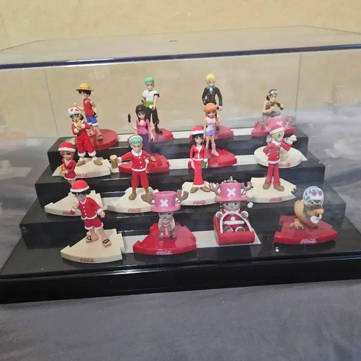 [BUNJANG] One Piece x Coca-Cola Collaboration Mini Figure Set (16 Types, Case Included) / 원피스 코카콜라 콜라보 미니 피규어 세트 16종(케이스포함)
