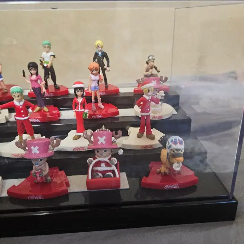 [BUNJANG] One Piece x Coca-Cola Collaboration Mini Figure Set (16 Types, Case Included) / 원피스 코카콜라 콜라보 미니 피규어 세트 16종(케이스포함)