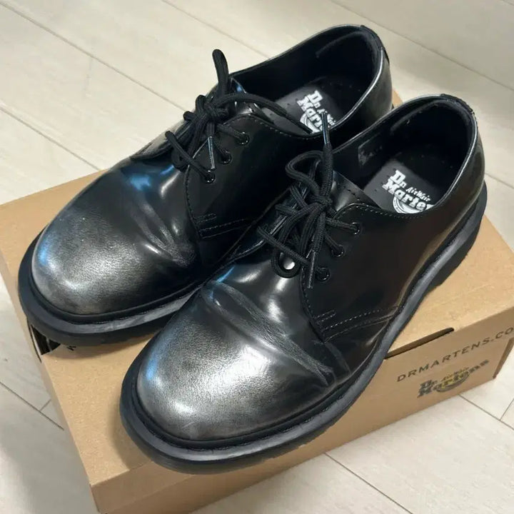 [BUNJANG] Dr. Martens Arcadia Leather Boots / 닥터마틴 실버 아카디아