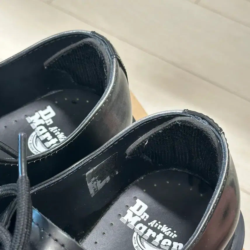 [BUNJANG] Dr. Martens Arcadia Leather Boots / 닥터마틴 실버 아카디아