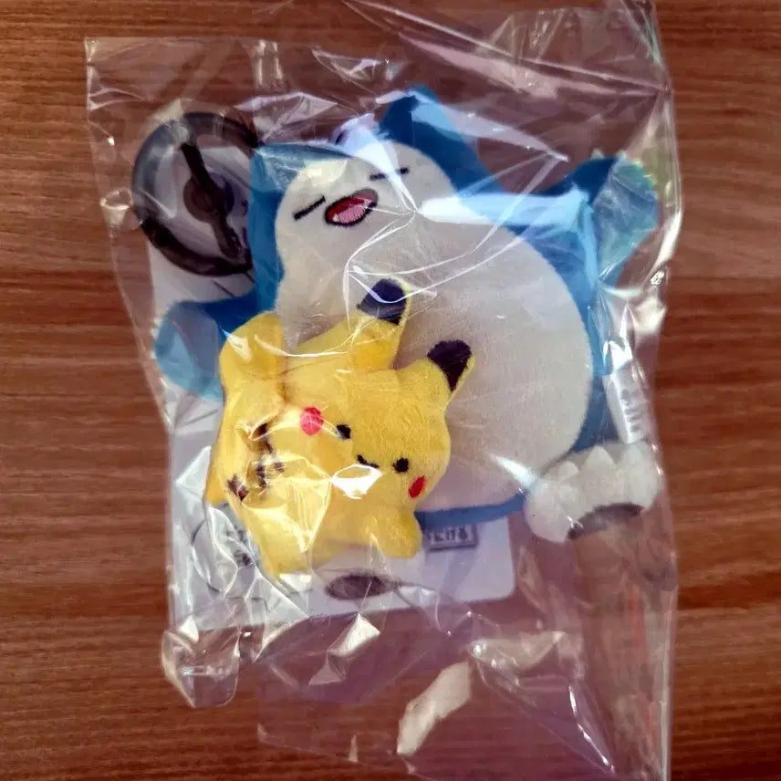 [BUNJANG] Pokemon Center Escape Series Snorlax &amp; Pikachu Set / 포켓몬센터 도망시리즈 잠만보와 피카츄