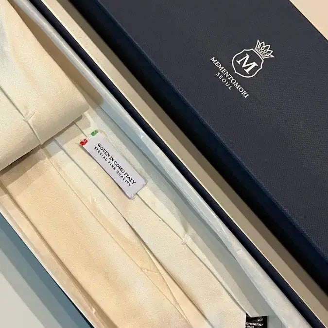 [BUNJANG] Memento Mori Wedding Necktie Ivory / 메멘토모리 웨딩 넥타이 아이보리 색상.