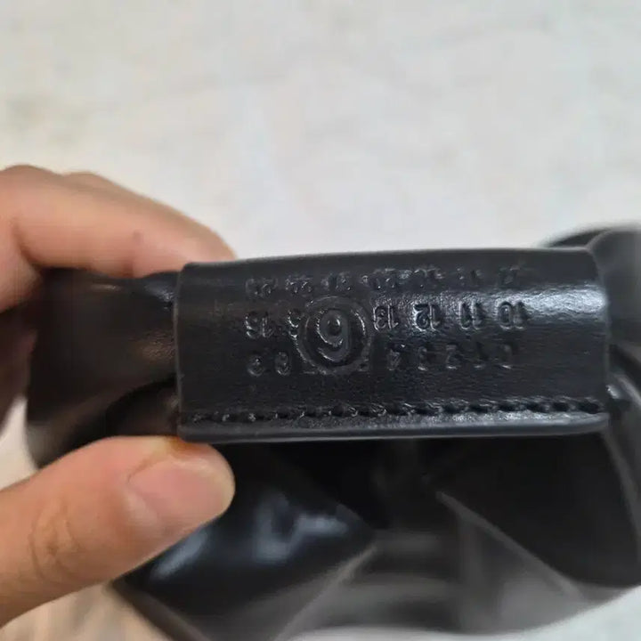 [BUNJANG] Maison Margiela MM6 Japanese Crossbody Bag / 메종마르지엘라 mm6 재패니즈 크로스백