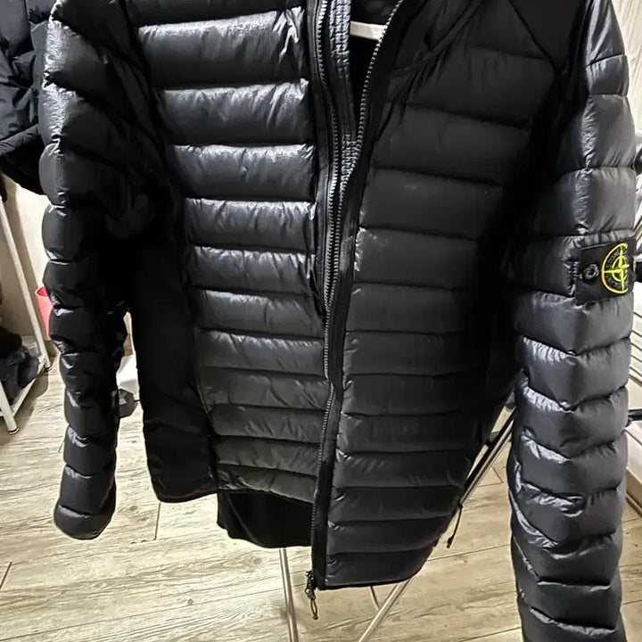 [BUNJANG] Stone Island Lightweight Padded Jacket / 스톤아일랜드 블랙 패딩 자켓