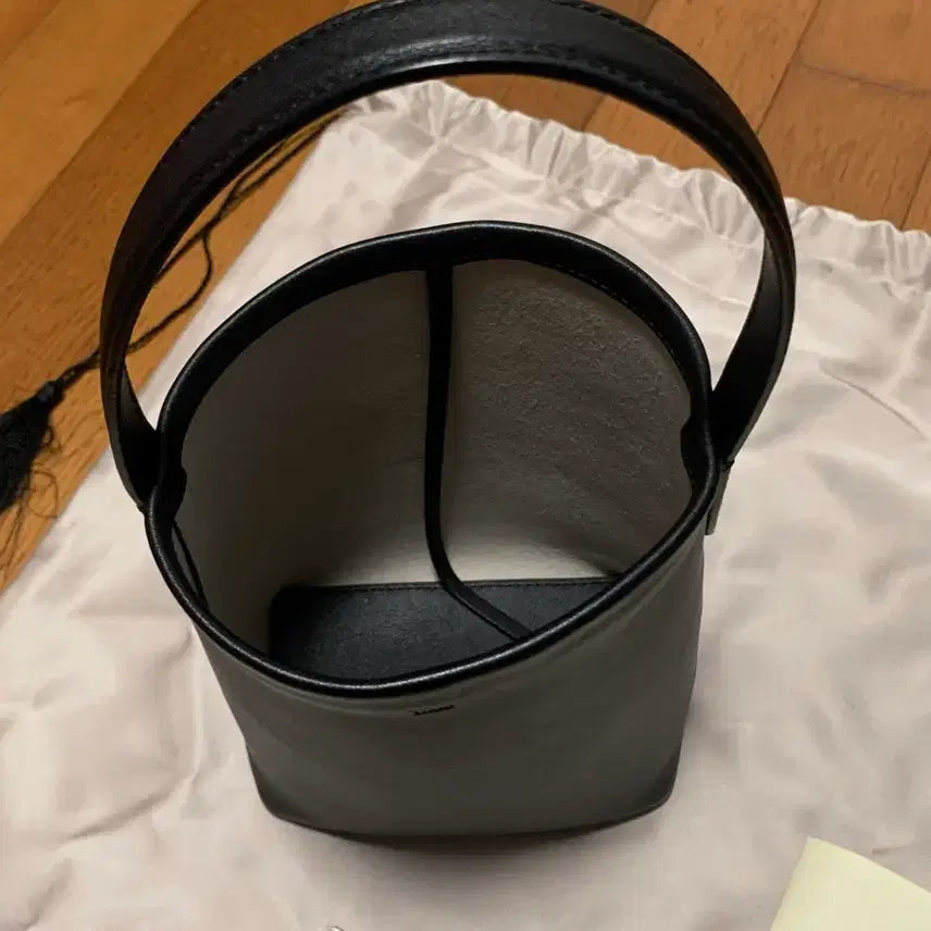 [BUNJANG] TTAM Small Oblique Mini Tote Bag / ttam 스몰 오블릭 미니 토트백