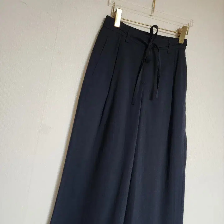[BUNJANG] SJSJ 2022 Linen Blend Belted Pintuck Wide Pants / 한섬SJSJ 2022린넨혼방 벨티드 핀턱 와이드팬츠25썸머