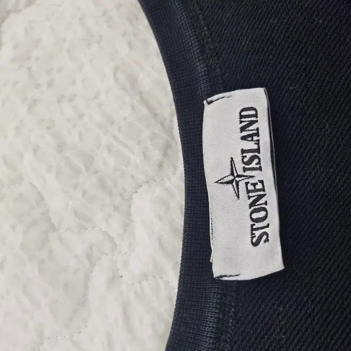 [BUNJANG] Stone Island Sweatshirt Black / 스톤아일랜드맨투맨