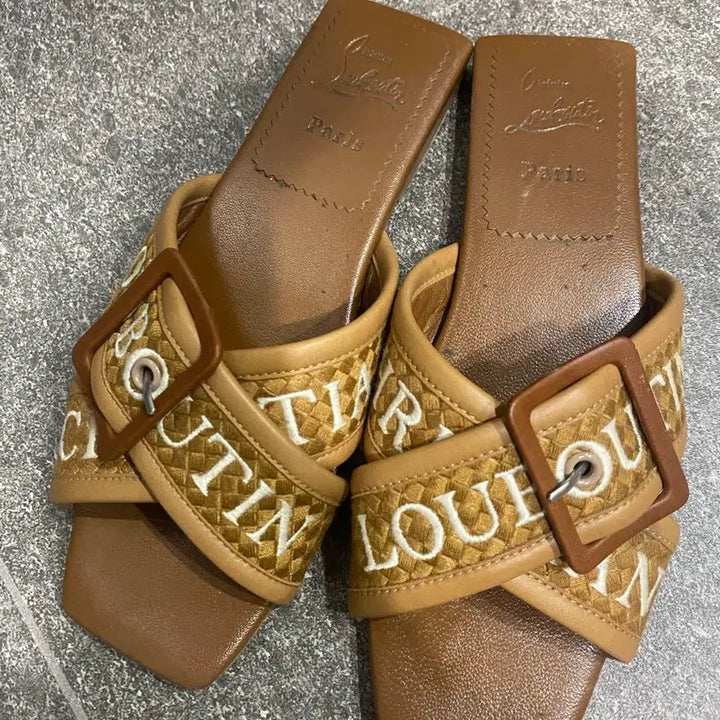 [BUNJANG] Christian Louboutin Slides / 크리스찬루부탱 샌들 슬리퍼