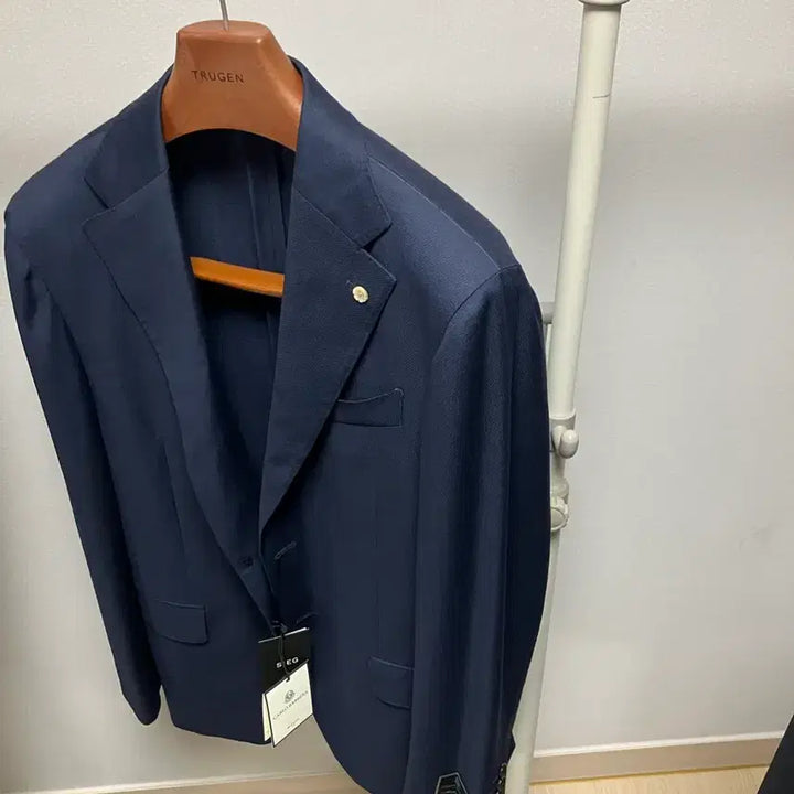 [BUNJANG] Kiton Carlo Barbera Wool Suit Set / Kiton 키톤 까를로바베라 원단 정장세트