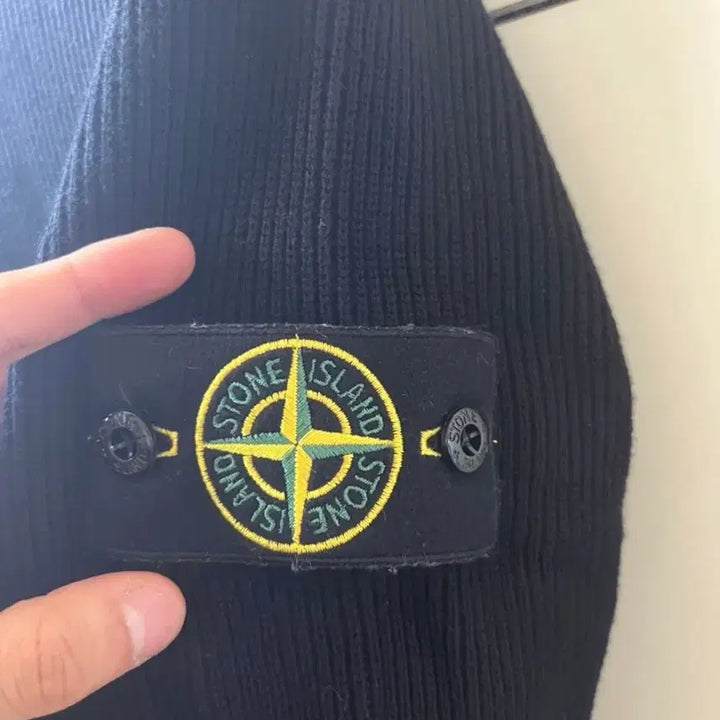 [BUNJANG] Stone Island Black Knit Sweater Size S (Fits M) / 스톤아일랜드 블랙 니트