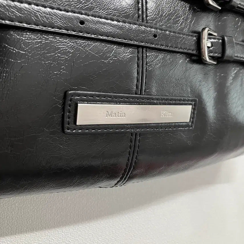 [BUNJANG] Matin Kim Belted Strap Shoulder Bag / 마뗑킴 벨티드 스트랩 숄더 백