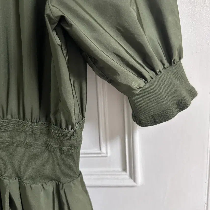 [BUNJANG] TIME Khaki Puff Sleeve Long Dress (S) / 타임 TIME 카키 퍼프소매 롱 원피스 55 (S)