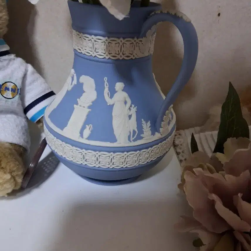[BUNJANG] Wedgwood Winter J. Ceramic Vase / 화병  웨지우드 빈터지