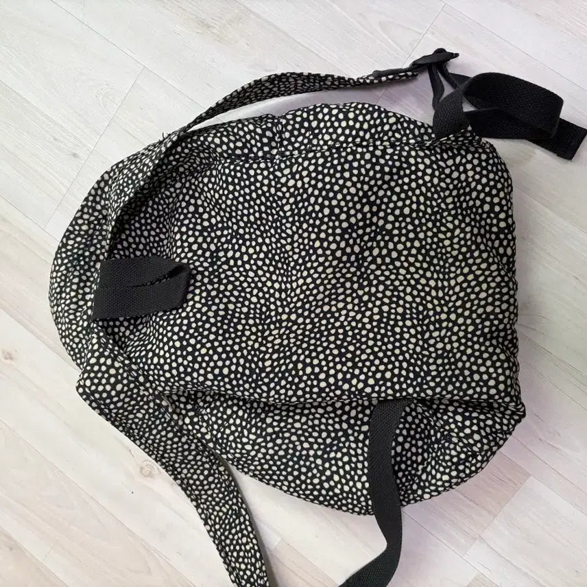 [BUNJANG] Kipling Dot Pattern Backpack / 키플링 백팩 도트패턴