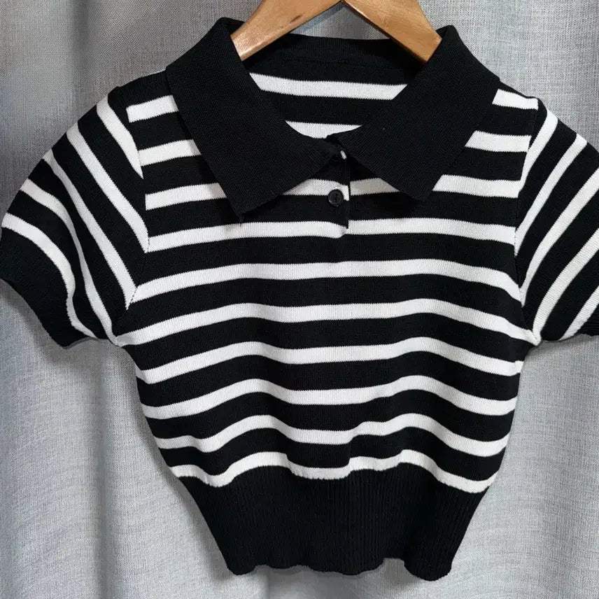 [BUNJANG] Stripe Knit Collar Crop T-shirt / 스트라이프 반팔 니트 카라 크롭 티셔츠/ 반팔 카라 니트